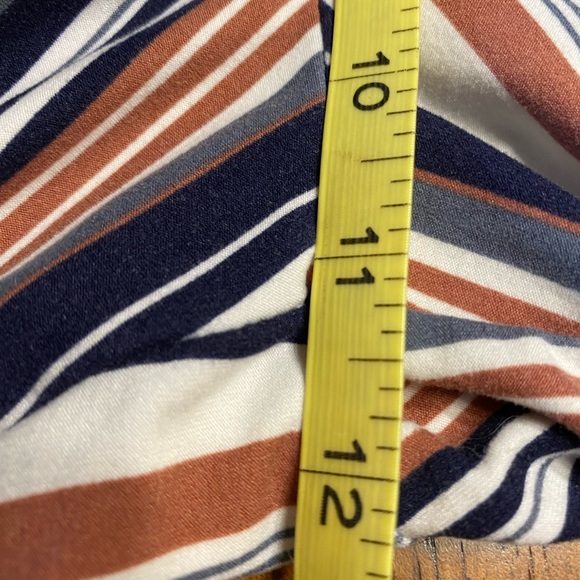 Allison Brittney long length, high waisted, wide leg striped pants. Size large. - Picture 7 of 10